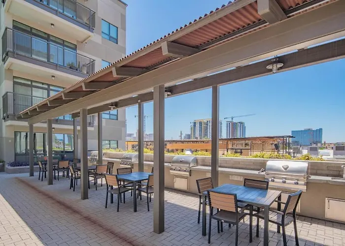 Apartment Near Phx Airport Balcony Wd Pool Gym & Parking Phoenix